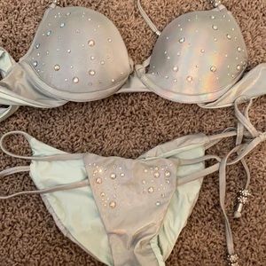 RARE RARE 3 pc JEWELED BEACH BUNNY BIKINI